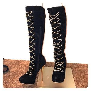 4”heel. Gold chain, gold heel. Faux suede boots.